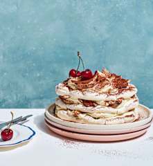 Marbled meringue gateau