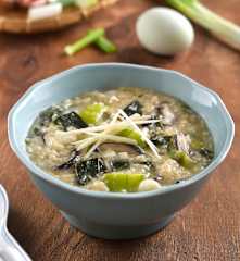 鹹蛋絲瓜海帶芽粥