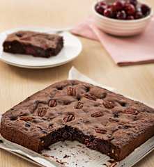 Brownie de cerezas y nueces pacanas