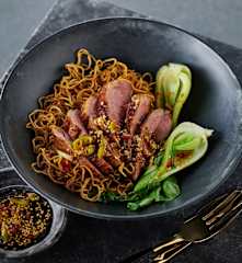 Thai-Entenbrust mit Sesamvinaigrette