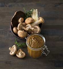 Mushroom stock paste