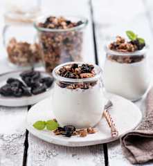 Švestková granola (bez cukru)