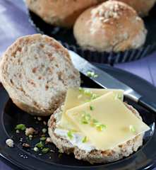 Dinkel-Körner-Brötchen