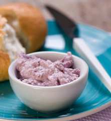 Zwiebel-Rotwein-Butter