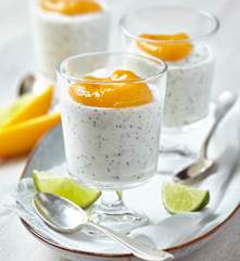 Joghurt-Limetten-Mousse mit Mohn