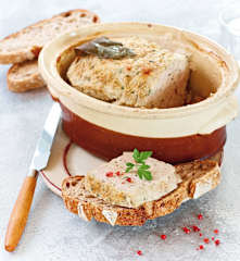 Terrine de lapin aux herbes