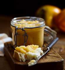 Winterlicher Apfel-Kaki-Aufstrich