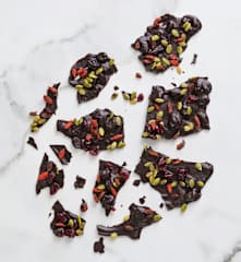 Maca chocolate bark