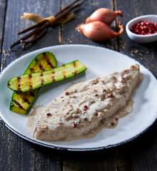 Pesce spada alla vaniglia e pepe rosa