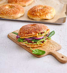 Bagels halloumi et avocat