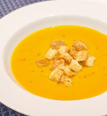 Sopa creme de abóbora com curry