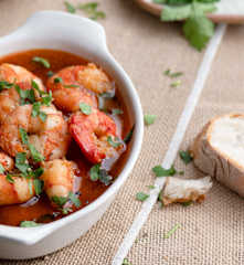 Camarão salteado em molho de coco caramelizado
