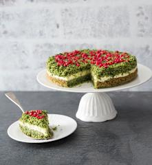 Spinach and lemon cake