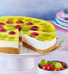 Tarta de queso y chocolate blanco con uvas