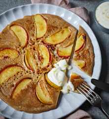 Buchweizen-Pfannkuchen mit Äpfeln