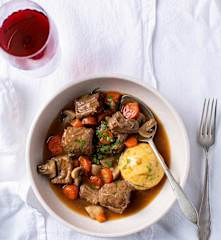 Μοσχάρι με μπύρα Ale και ντάμπλινγκς