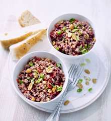 Tabbouleh z surowymi warzywami