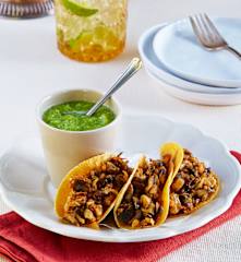 Taquitos de huitlacoche