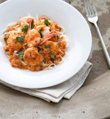 Γαρίδες με κόκκινη σάλτσα