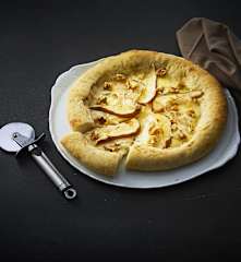 Pizza al lardo, pere, gorgonzola e noci