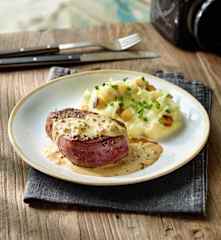 Filetsteak mit Pfeffersauce und Knusper-Kartoffel-Püree