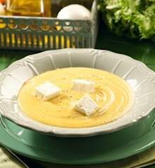 Crema de escarola con queso feta