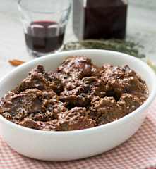 Rabo de ternera con salsa de chocolate