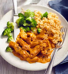 Schweinegeschnetzeltes mit Reis und Brokkoli