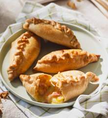 Empanadillas de maíz y beicon