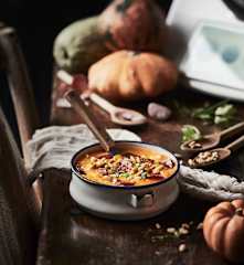 Soupe de courge, petites pâtes et chorizo
