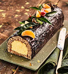 Bûche pain d'épices, mousse clémentine