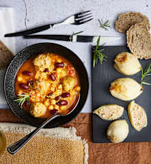 Oignons farcis et soupe afghane