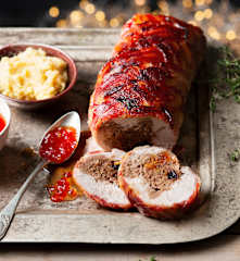 Rollo de pavo con mermelada de tomate