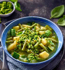 Grüne Minestrone