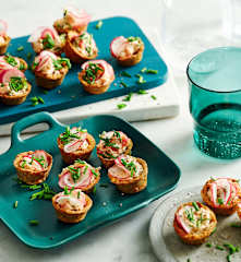Smokey Liptauer Canapes (Diabetes)