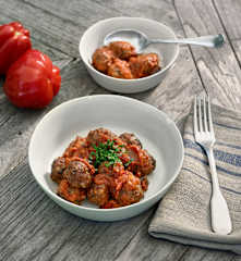 Bolitos in Tomatensauce