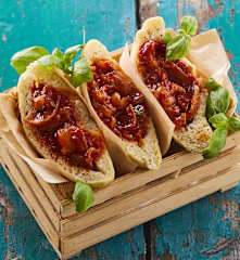 Tra-pizza alla parmigiana di melanzane