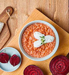 Risotto alla rapa rossa e caprino