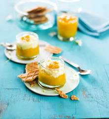 Mousse mascarpone à la vanille sur compotée de mangues