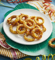 Tarallini fritti al miele e mandarini