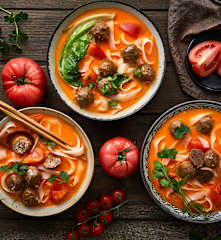 番茄牛丸汤河粉