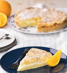 Sbriciolata con crema alla ricotta e arancia