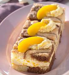 Torta marmorizzata alla crema di pesca