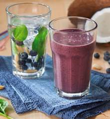 Frullato di mirtilli e mandorle