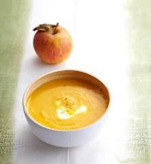 Velouté de carotte, pomme et curry