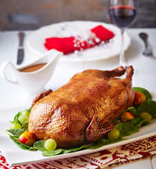 Pato navideño en salsa de ponche