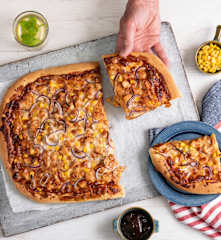 Barbekü Soslu ve Tavuklu Pizza