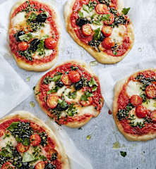 Pizzas marinara
