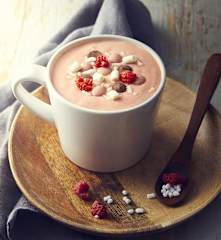 Cioccolata calda ruby con lamponi