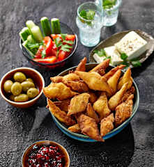 Petulla (albanische Frühstückspfannkuchen)